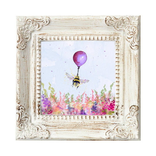 Bee Behind & Balloon