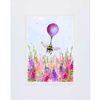 Bee Behind & Balloon